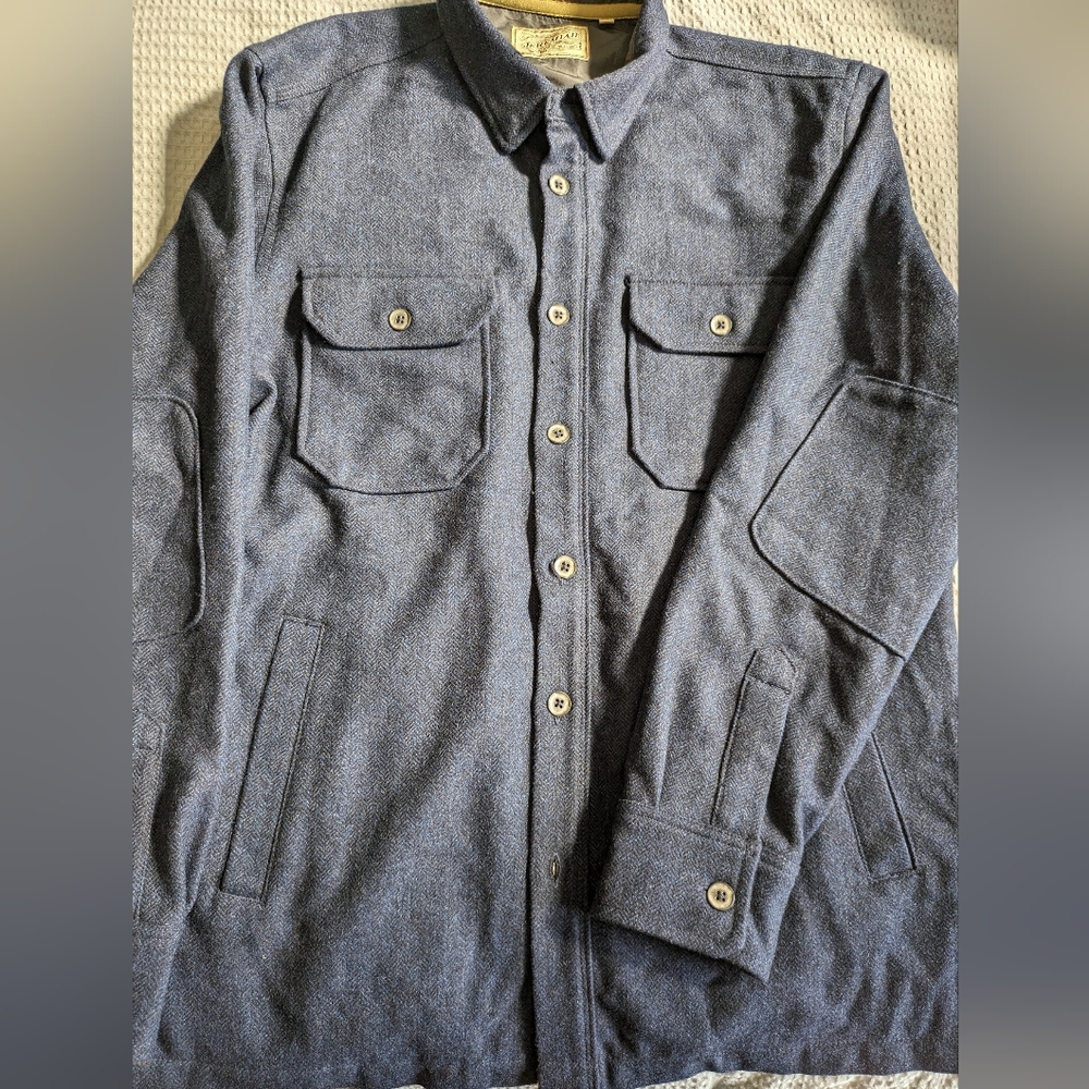 Men's Large, Navy Blue, Shirt Jacket.